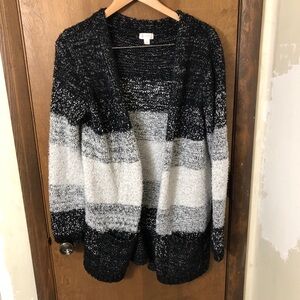 Decree Women’s XL Black and Gray Striped Cardigan